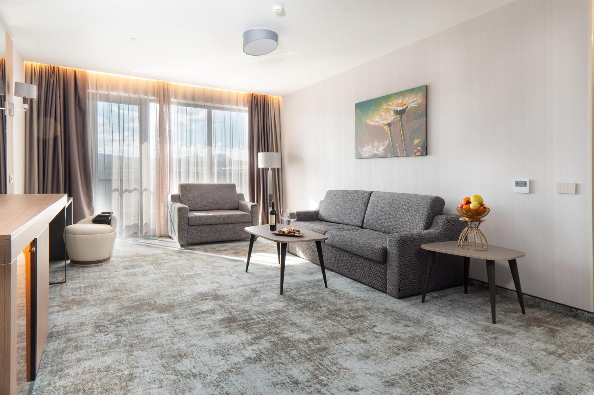 Atmosphere Balneo Hotel & Spa Pavel Banya Exterior foto